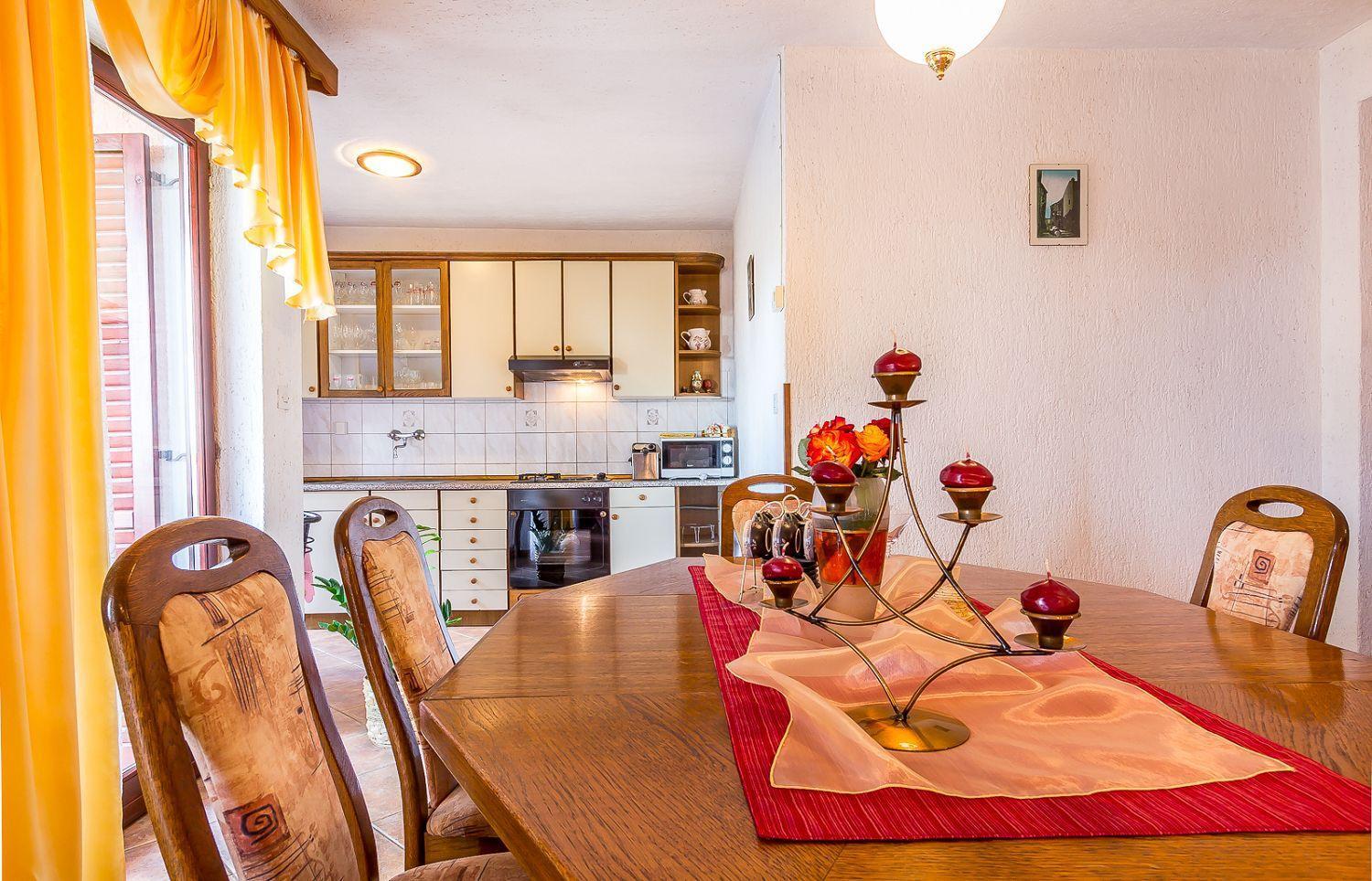 Ferienwohnung Mit Wlan, Klima, Parkplatz, Grill Und Grossem Garten Zum Fussball Spielen Gajana 外观 照片